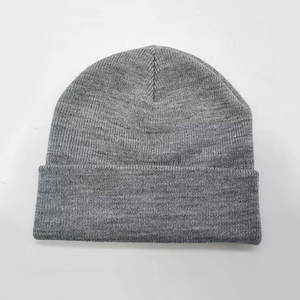 Wholesale custom beanie with fine gauge knit for US apparel brands private label seasonal collections - Product Image 4