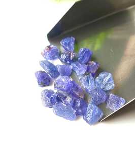 Natural <b>Raw</b> Tanzanite Rough Gemstone Blue <b>Crystal</b> Healing Stone Gift For Her Jewelry Making December Birthstone - Product Image 4