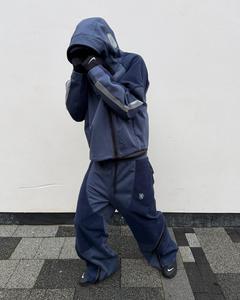 Ensemble de survêtement à capuche personnalisé pour hommes, couleur unie, réfléchissant, thermique, veste zippée et pantalon de sport d'hiver, vente en gros - Product Image 3