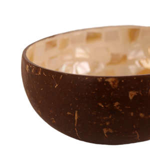 Cuenco de coco blanco con mosaico de nácar, hecho a mano con incrustaciones artísticas de conchas para utensilios de cocina. - Product Image 3