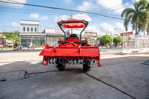 รถแทรกเตอร์คูโบต้า L4028 40 แรงม้า ขับเคลื่อน 4 ล้อ เครื่องยนต์ดีเซล ประสิทธิภาพสูง รถแทรกเตอร์การเกษตรขนาดกะทัดรัด - Product Image 4