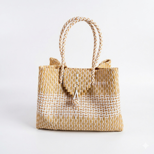 Sac fourre-tout tissé en plastique recyclé 100 % fait main, écologique, couleur naturelle et blanche, en matière plastique recyclée - Product Image 1