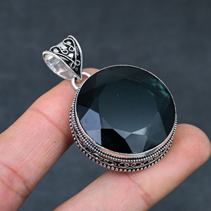 Venta al por mayor de colgantes de plata de ley con ónix negro sintético en forma de lágrima para mujer, joyería. - Product Image 4
