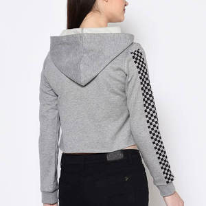 Sweat-shirt court à capuche pour femme, manches longues, gris uni, en maille de coton mélangé, décontracté, hiver/été, avec logo frontal, style streetwear - Product Image 4