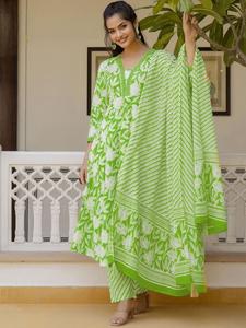 Green Floral Printed Cotton <b>Kurta</b> Set Regular Fit Knee-Length Traditional <b>Indian</b> Pakistani Wear Spring Summer Autumn Casual - Product Image 3