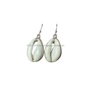 Boucles d'oreilles en argent sterling 925 Cowrie Shell de haute qualité plaqué or bohème Dangle Drop Statement pour les mariages - Product Image 1