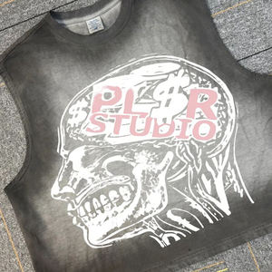 Camiseta con estampado llamativo, gráficos atractivos, tela de primera calidad y un ajuste relajado, ideal para atuendos casuales a la moda. - Product Image 2