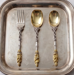 Ensemble de cuillères à thé vintage en métal avec bols plaqués or et poignées ornées, finition miroir haute brillance, compatibles lave-vaisselle, pour usage en cuisine - Product Image 5