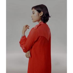 Ropa Casual de Diseñador para Mujer en Georgette con Parches de Seda Premium y Forro de Tafetán Cómodo para una Elegancia Diaria - Product Image 5