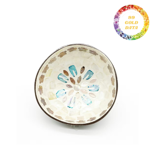 Cuenco de Coco con Incrustaciones Florales al por Mayor para Decoración de Restaurantes, Estilo Spa y Regalos Artesanales - Product Image 1