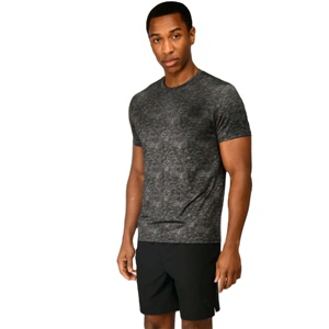 T-shirts élégants pour hommes avec motifs personnalisables et tissu doux pour un confort ultime - Product Image 1