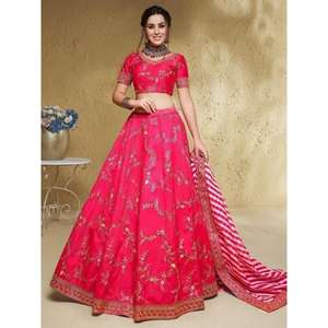 Charmante tenue de mariage en soie brodée rose Lehenga Choli - Product Image 6