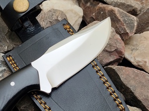 Couteau d'extérieur en acier inoxydable de qualité supérieure avec manche pour la survie en plein air et les aventures de randonnée - Product Image 2