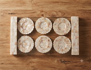 Posavasos Acrílico con Incrustaciones de Madreperla, Plato Redondo Hecho a Mano, Decoración de Mesa para Bodas, Cenas y Regalos - Product Image 1