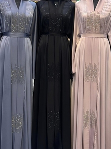 Abaya Musulmana Tradicional de Manga Larga con Cuentas y Lentejuelas, Estilo Dubai, Hecha a Mano, para Bodas, Transpirable, con Cuello en V, Venta al Por Mayor - Product Image 2