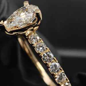 Anillo de Compromiso Clásico de 2 Quilates con Moissanita Sintética, Estilo Hip Hop, Chapado en Rodio, Cultivado en Laboratorio - Product Image 3