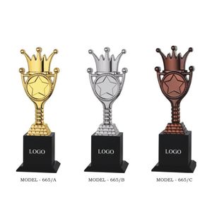 Exquisite Melody Crown Golden Metal Watch With Luxury Regal Crown Shaped Dial Elegant Singing Theme Timepiece Accessory - Product Image 2