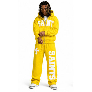 Ensemble décontracté 2 pièces tendance pour homme : sweat à capuche imprimé DTG personnalisé (lettres et chiffres) et pantalon évasé - Product Image 4