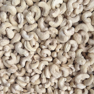 Vietnam Trusted Supplier Raw Cashew <b>Nut</b> Ww320 Ww240 Cashew <b>Nut</b> <b>Kernels</b> Santigo Cashew Vietnam Exported To Asia, Eu, Middle East - Product Image 1