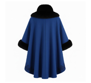 Manteau Cape en Laine Bleue pour Femme avec Col et Poignets en Fausse Fourrure Noire – Poncho Élégant et Chaud pour l'Hiver – Vêtement d'Extérieur Tendance – Vente en Gros OEM Personnalisée - Product Image 2
