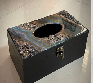 Boîte à mouchoirs en métal texturé bleu sarcelle de qualité supérieure avec finition dorée et organisateur, pour une décoration intérieure coordonnée, disponible à prix de gros - Product Image 6