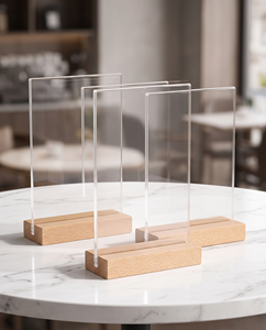 Porta Menús y Letreros Desmontables de Acrílico Transparente Elegante y Personalizado con Base de Plástico - Product Image 4
