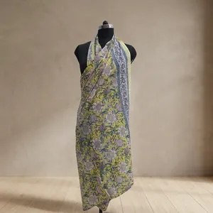Tela de algodón amarilla estampada a mano con diseño floral botánico, borde decorativo, reversible, para confección de Kurti, Saree y vestidos. - Product Image 5