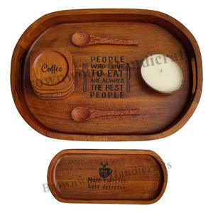 Plateau de service en bois de manguier de luxe avec poignées 4 sous-verres et plateau fini lisse résistant à l'eau pour les repas - Product Image 5