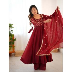 Designer Women's Party Wear <b>Gown</b> and Bottom Set with Elegant Lace Border Dupatta - Product Image 4
