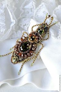 Broche décorative brodée à la main MD HANDICRAFTS avec embellissements de perles de qualité supérieure pour mariage unisexe - Product Image 6