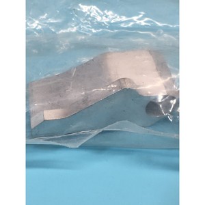 AMAT 0020-42086 CLAMP, LT, HOLD DOWN, WXZ - อุปกรณ์และอะไหล่เซมิคอนดักเตอร์ระดับโลกที่เชื่อถือได้ - Product Image 1