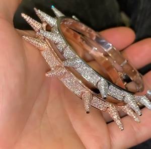 Bracelet manchette personnalisé style Hip Hop, serti de moissanite et de diamants, en argent sterling 925 plaqué or et or rose - Product Image 1