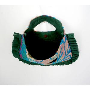 Nouvelle pochette à main tendance et sac de soirée, sac à bandoulière Kantha pour femme avec fermeture magnétique, idéal pour les occasions décontractées - Product Image 3