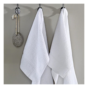 Serviette de sport et de gym personnalisée, légère, à séchage rapide, absorbante, pour l'entraînement sportif, les exercices et les événements - Product Image 2
