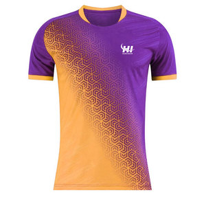 เสื้อฟุตบอลแฟชั่นเสื้อฟุตบอลผ้าโพลีเอสเตอร์เนื้อนุ่มเสื้อกีฬาแห้งเร็ว - Product Image 1