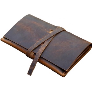 Chargeur en cuir de qualité supérieure chargeur enroulable, organisateur de pochette de câble, sac de rangement d'accessoires électroniques de voyage produit OEM et FBA - Product Image 1