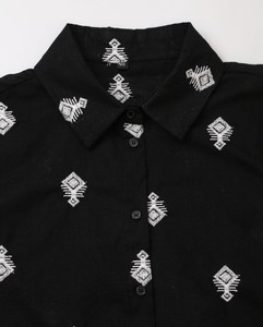 Camisa de Manga Corta con Bordado Geométrico Negro para Mujer, Blusa Informal de Popelina con Cuello Camisero - Product Image 4