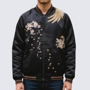 Chaqueta Sukajan de satén de moda urbana premium, tela muy suave, diseño trasero único para un look moderno. - Product Image 6