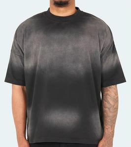 Camiseta de Hombre Oversize de Algodón 100% de Alto Gramaje con Estampados Personalizados, Lavado Ácido y Efecto Vintage, Transpirable y Ecológica, Estilo Urbano - Product Image 1