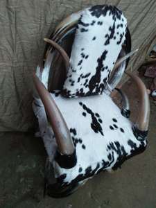 Silla de Cuerno de Buey de Diseño Real Auténtico, Cuero de Cabra Ecológico, Hecha a Mano, Artesanía Europea, Natural, Pulida, Tallada - Product Image 3