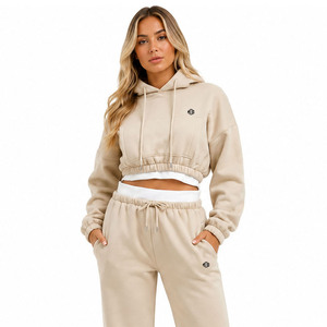Ensemble de survêtement décontracté uni pour femme, comprenant un sweat à capuche court à cordon de serrage et un pantalon de survêtement, avec bordures côtelées, logo personnalisé, OEM, pull-over uni - Product Image 2