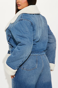 Veste en jean pour femme avec col et poignets en fausse fourrure blanche, coupe classique, délavée, manteau décontracté d'hiver - Product Image 3