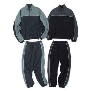 Conjunto Deportivo Unisex de Invierno, Estilo Urbano, Tallas Grandes, Chaqueta y Pantalones de Nylon Holgados con Diseño Reflectante 3M, Personalizable - Product Image 5