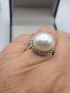 Anillo de Plata de Ley Vintage con Perla, Joyería Artesanal con Piedras Preciosas, Diseño Elegante para Mujer, Venta al Por Mayor para Exportación - Product Image 3