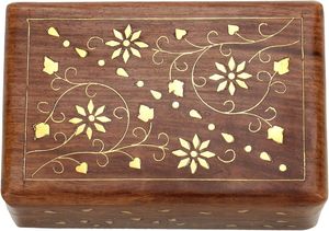 Boîte à bijoux universelle en bois avec logo personnalisé, doublure en velours rouge, feuille d'or, artisanat indien, modèle UO-WJB-0022 - Product Image 3