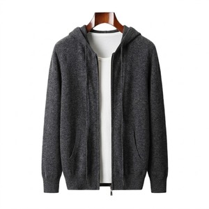 Cardigan zippé à capuche pour homme en laine acrylique, couleur unie, manches longues, tricot anti-boulochage décontracté pour l'automne - Product Image 1