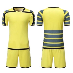 Maillot d'uniforme de football de haute qualité pour hommes prix de gros vêtements de sport par sublimation prix de gros personnalisable de haute qualité - Product Image 2