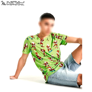 เสื้อยืดผ้าเนื้อนุ่มคุณภาพพรีเมียมรุ่นใหม่ล่าสุดลายธีมคริสต์มาสสำหรับผู้ชาย ระบายอากาศได้ดี คอวี ซับเหงื่อ แห้งเร็ว เหมาะสำหรับฤดูร้อน - Product Image 2