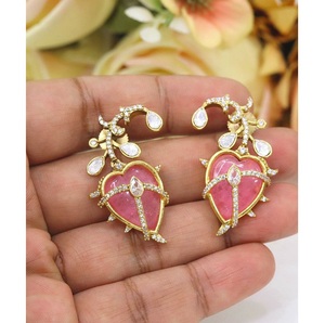 Pendientes Clásicos con Acabado Dorado y Circonitas Cúbicas con Aspecto de Piedra para Mujeres y Niñas, para Looks de Noche, para Fiestas, a la Moda - Product Image 1