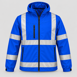 Chaquetas de seguridad con capucha, diseñadas con materiales ligeros, detalles reflectantes y ajuste cómodo para exteriores. - Product Image 1